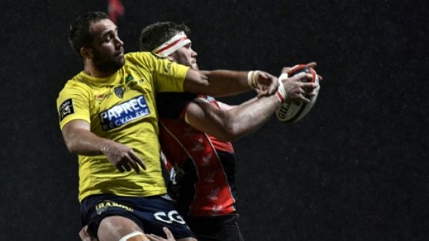 Demi-finales du Top 14: Lapandry titulaire avec Clermont, Lyon sans Lambey ni Armitage Demi-finales du Top 14: Lapandry titulaire avec Clermont, Lyon sans Lambey ni Armitage