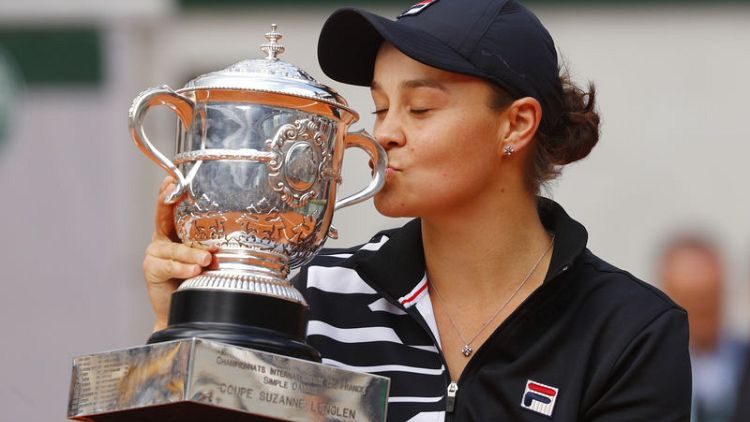 Barty party underway as Ashleigh triumphs in Paris