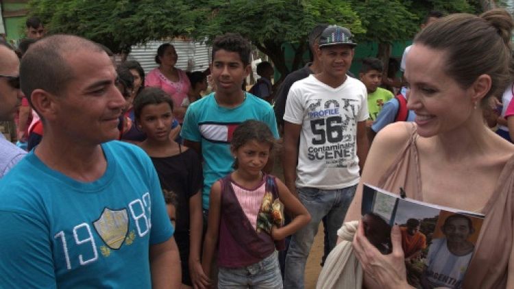 En Colombie, Angelina Jolie plaide pour les enfants apatrides de migrants vénézuéliens