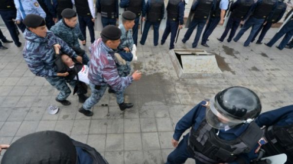 Kazakhstan: Tokaïev élu président au cours d'une élection marquée par des centaines d'arrestations Kazakhstan: Tokaïev élu président au cours d'une élection marquée par des centaines d'arrestations