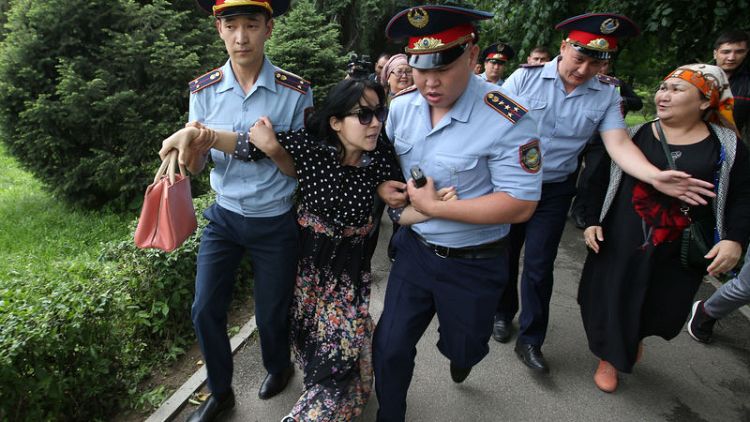 منظمة: انتهاكات للحريات الأساسية شابت انتخابات قازاخستان