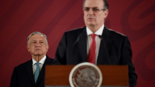 Trump laisse planer la menace sur Mexico, prêt à revoir l'accord sur l'immigration Trump laisse planer la menace sur Mexico, prêt à revoir l'accord sur l'immigration