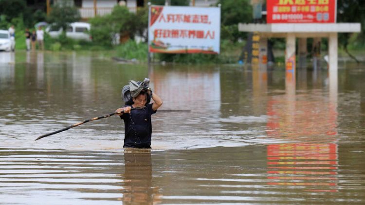 مقتل 5 وتقطع السبل بالآلاف بسبب المطر المنهمر على جنوب الصين