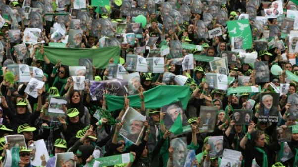 Il y a 10 ans, l'Iran au "bord de l'abîme" Il y a 10 ans, l'Iran au "bord de l'abîme"