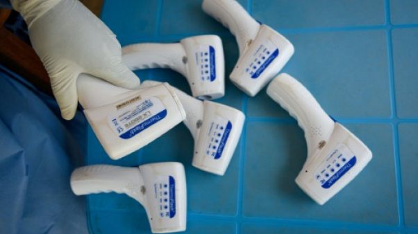 Des thermomètres utilisés pour les malades d'Ebola en Ouganda, le 12 décembre 2018 à Mpondwe en Ouganda Des thermomètres utilisés pour les malades d'Ebola en Ouganda, le 12 décembre 2018 à Mpondwe en Ouganda