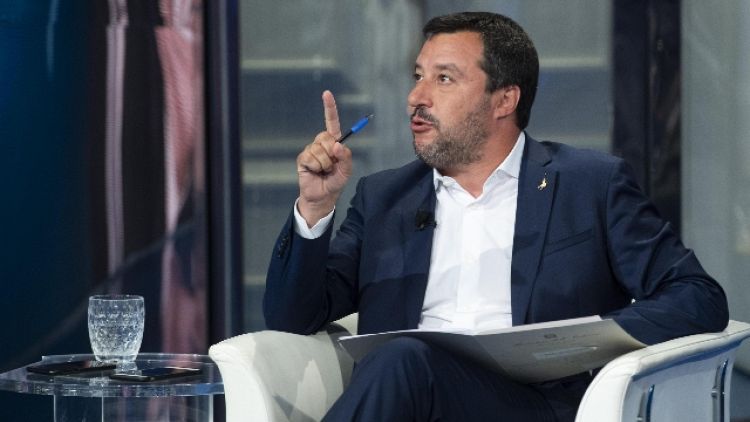 Salvini, nessuna tassa su cassette