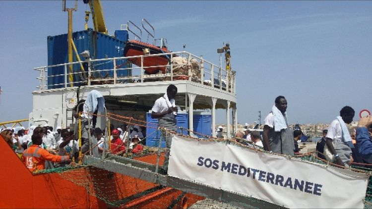 Migranti:Unhcr a Italia,rivedere decreto