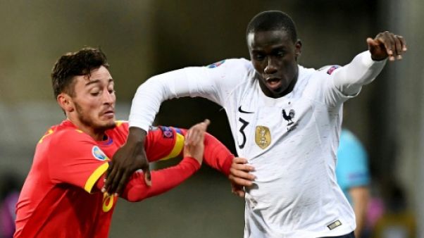 L'arrière gauche de l'équipe de France Ferland Mendy (d) contre Andorre en qualifications pour l'Euro-2020, le 11 juin 2019 à Andorre-la-Vieille L'arrière gauche de l'équipe de France Ferland Mendy (d) contre Andorre en qualifications pour l'Euro-2020, le 11 juin 2019 à Andorre-la-Vieille