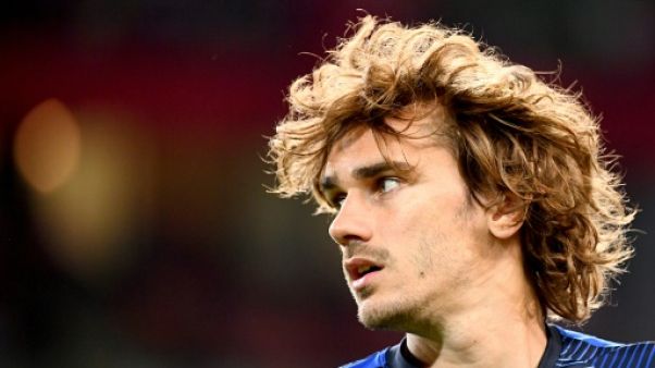 L'attaquant français Antoine Griezmann à l'échauffement avant le match des qualifications de l'Euro-2020 contre la Turquie, le 8 juin 2019 à Konya (Turquie) L'attaquant français Antoine Griezmann à l'échauffement avant le match des qualifications de l'Euro-2020 contre la Turquie, le 8 juin 2019 à Konya (Turquie)