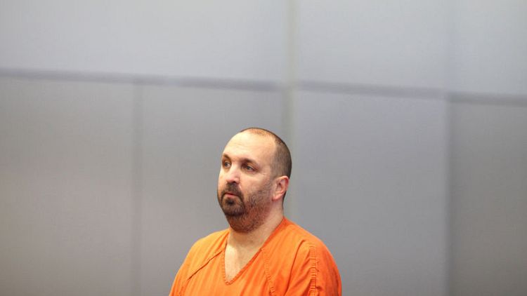 الحكم بالسجن مدى الحياة على أمريكي أقر بالذنب في قتل ‭3‬ مسلمين