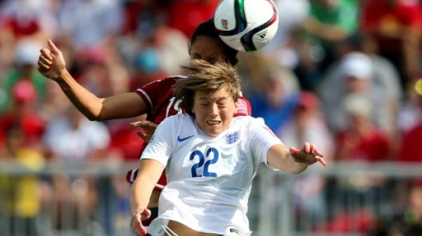 L'attaquante anglaise Fran Kirby lors du match de phase de groupes du Mondial 2015 face au Mexique, à Moncton au Canada, le 13 juin L'attaquante anglaise Fran Kirby lors du match de phase de groupes du Mondial 2015 face au Mexique, à Moncton au Canada, le 13 juin