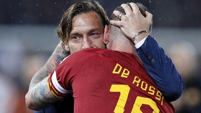 Totti "tante ipotesi,a breve mie scelte" Totti "tante ipotesi,a breve mie scelte"
