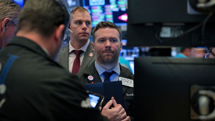 Stock edge lower, gold gains on slowdown, geopolitical fears
