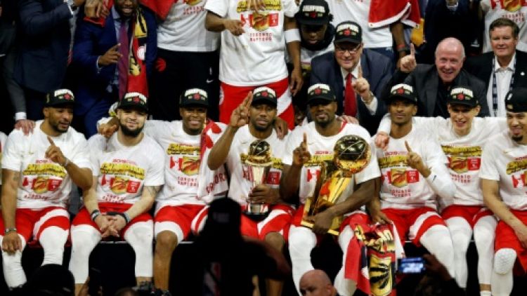 Les Toronto Raptors champions de la NBA après leur victoire sur les Golden State Warriors en finale, à Oakland, le 13 juin 2019