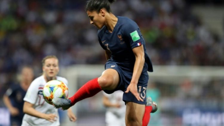 L'attaquante des Bleues, Valérie Gauvin, lors du match de phase de groupes du Mondial face aux Norvégiennes, à Nice, le 12 juin 2019