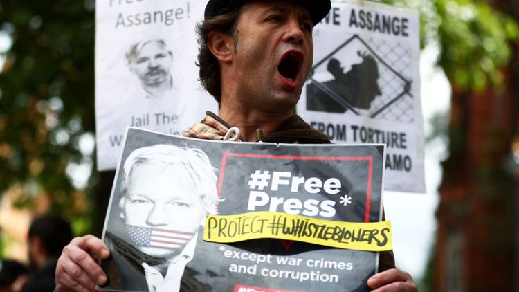 UK court sets Assange's U.S. extradition hearing for February 2020