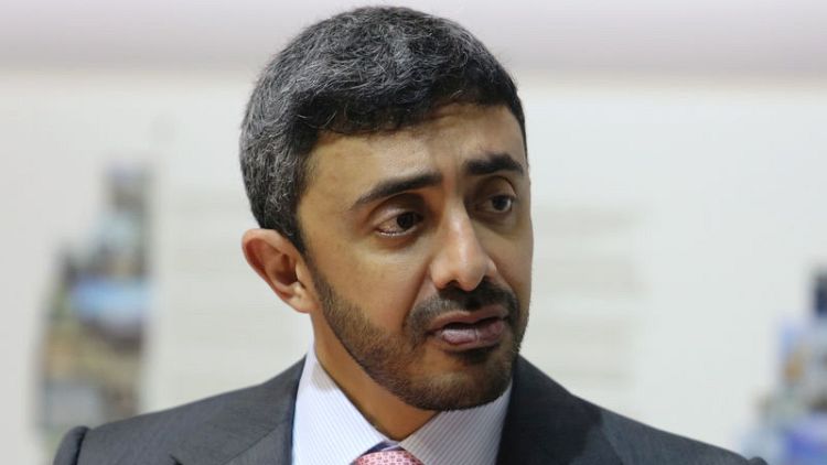 حذف تغريدة تلفزيون العربية عن تعليقات وزير خارجية الإمارات بشأن إيران