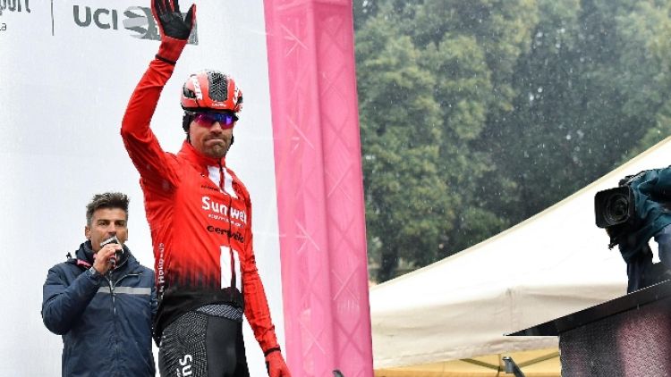 Ciclismo: Dumoulin lascia Giro Delfinato