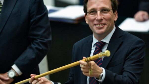 Jose Luis Martinez Almeida, du Parti populaire (conservateur), élu maire de Madrid le 15 juin 2019, avec le soutien des libéraux de Ciudadanos et l'extrême droite de Vox Jose Luis Martinez Almeida, du Parti populaire (conservateur), élu maire de Madrid le 15 juin 2019, avec le soutien des libéraux de Ciudadanos et l'extrême droite de Vox
