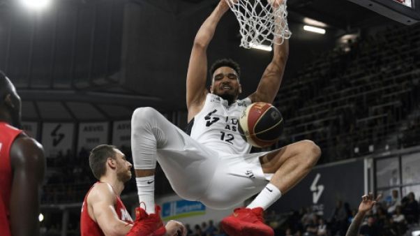 Le joueur de Villeurbanne Amine Noua (c) lors de la victoire sur Monaco 81 à 71 à l'Astroballe le 15 juin 2019 Le joueur de Villeurbanne Amine Noua (c) lors de la victoire sur Monaco 81 à 71 à l'Astroballe le 15 juin 2019
