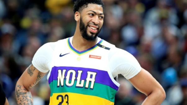Anthony Davis avec les Pélicans de La Nouvelle-Orléans contre les Indiana Pacers le 22 février 2019 à Indianapolis Anthony Davis avec les Pélicans de La Nouvelle-Orléans contre les Indiana Pacers le 22 février 2019 à Indianapolis