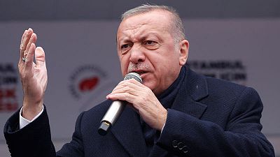 إن.تي.في: أردوغان يتوقع بدء وصول منظومة إس-400 الروسية في يوليو