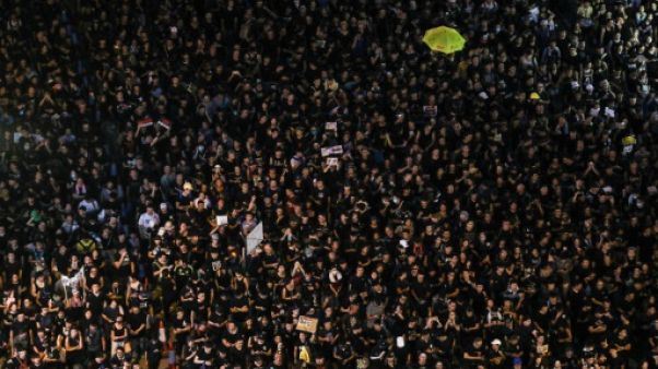 Une immense marée humaine pour défendre les libertés de Hong Kong Une immense marée humaine pour défendre les libertés de Hong Kong