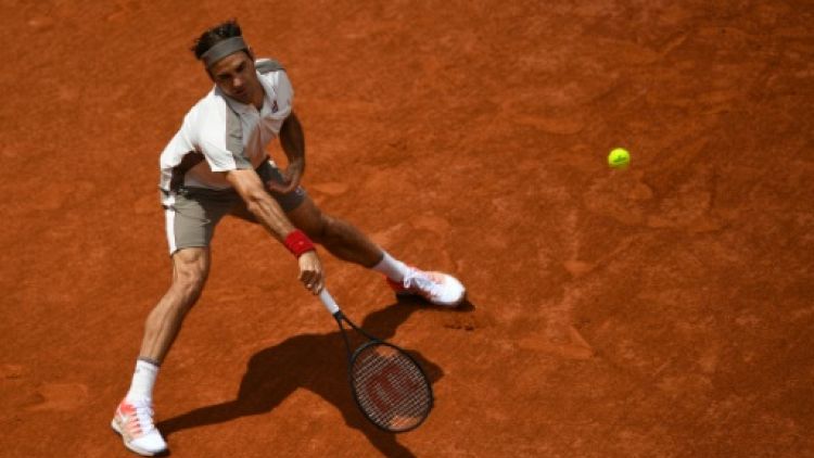 Le Suisse Roger Federer lors de sa demi-finale face à l'Espagnol Rafael Nadal, à Roland-Garros, le 7 juin 2019
