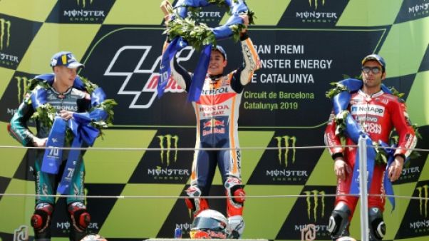 L'Espagnol Marc Marquez (c) remporte le GP de Catalogne devant le Français Fabio Quartararo et l'Italien Danilo Petrucci le 16 juin 2019 L'Espagnol Marc Marquez (c) remporte le GP de Catalogne devant le Français Fabio Quartararo et l'Italien Danilo Petrucci le 16 juin 2019