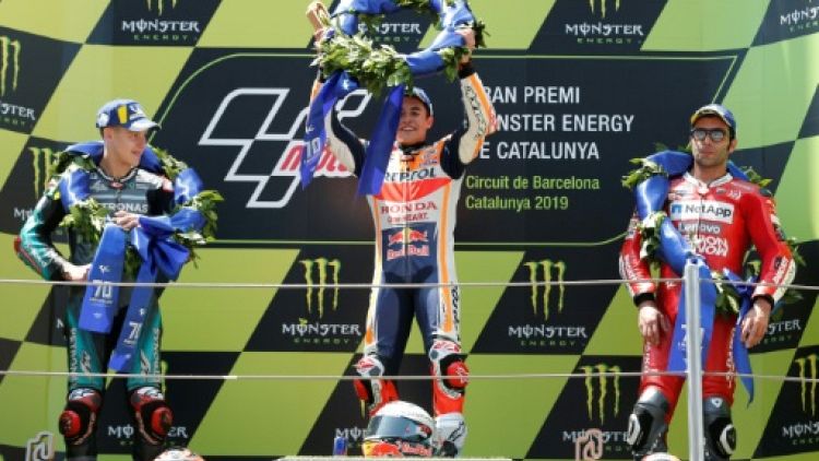L'Espagnol Marc Marquez (c) remporte le GP de Catalogne devant le Français Fabio Quartararo et l'Italien Danilo Petrucci le 16 juin 2019