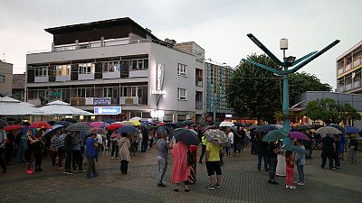 Bosnians protest against migrant influx in border town Bosnians protest against migrant influx in border town