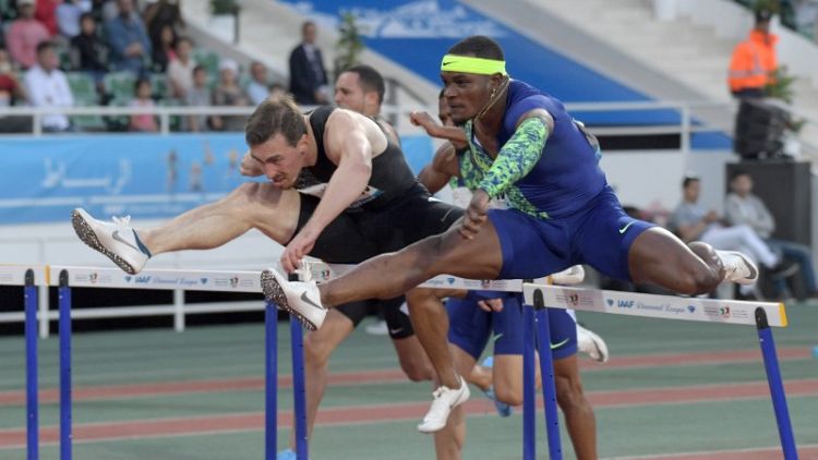 Falling Shubenkov edges McLeod in dramatic hurdles