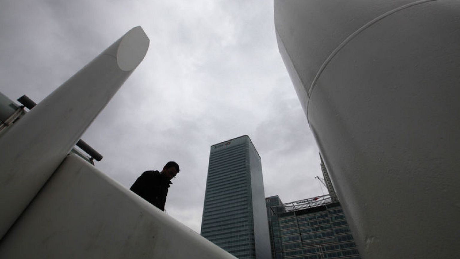 UK firms to cut investment by most in 10 years as Brexit drags on - BCC