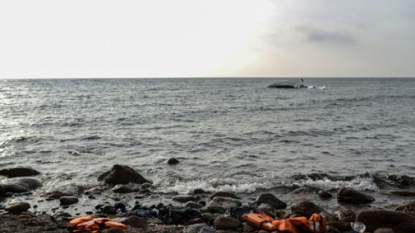 Les corps sans vie de huit migrants ont été retrouvés lundi au large des côtes de la Turquie après le naufrage de leur embarcation Les corps sans vie de huit migrants ont été retrouvés lundi au large des côtes de la Turquie après le naufrage de leur embarcation