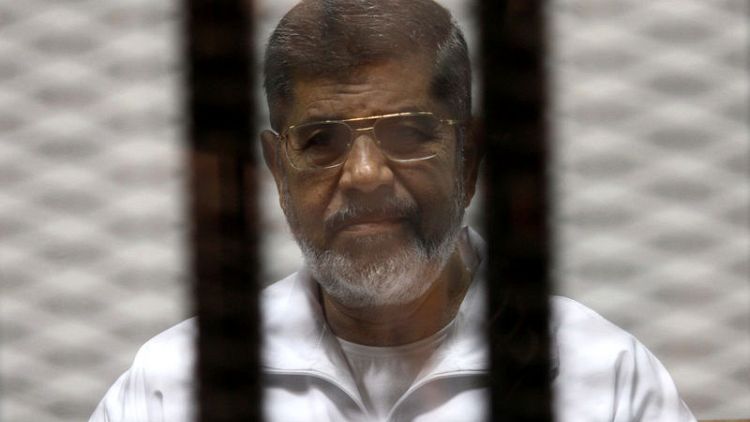 Egypt's ousted Islamist president Mursi dies after collapsing in court
