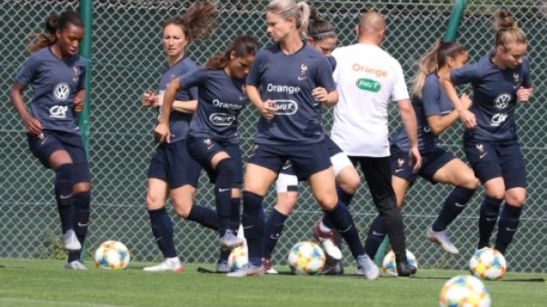 Séance d'entraînement des Bleues, le 10 juin 2019 à Nice Séance d'entraînement des Bleues, le 10 juin 2019 à Nice
