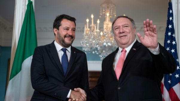 Le secrétaire d'Etat américain Mike Pompeo (à droite) a accueilli le vice-Premier ministre italien Matteo Salvini, le 17 juin 2019 à Washington Le secrétaire d'Etat américain Mike Pompeo (à droite) a accueilli le vice-Premier ministre italien Matteo Salvini, le 17 juin 2019 à Washington