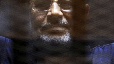 التلفزيون الرسمي: الرئيس المصري السابق مرسي توفي إثر نوبة قلبية