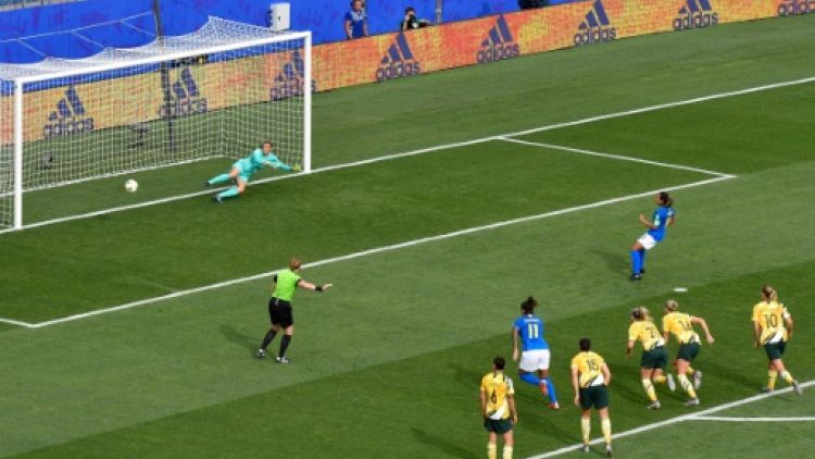 Le Brésil reste sur une défaite  devant l'Australie, malgré l'ouverture du score, sur penalty, par Marta, le 13 juin 2019 à La Mosson