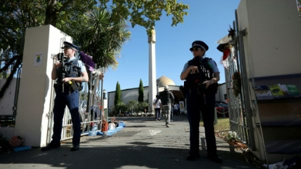 La police monte la garde devant la mosquée Al-Nour de Christchurch, le 3 mai 2019 en Nouvelle-Zélande La police monte la garde devant la mosquée Al-Nour de Christchurch, le 3 mai 2019 en Nouvelle-Zélande