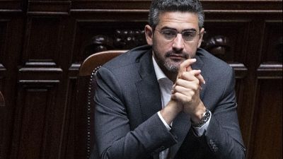 Autonomia: Fraccaro, nomine arbitrarie Autonomia: Fraccaro, nomine arbitrarie