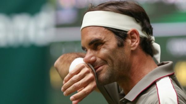Le Suisse Roger Federer se qualifie pour le 2e tour de Halle le 18 juin 2019 Le Suisse Roger Federer se qualifie pour le 2e tour de Halle le 18 juin 2019