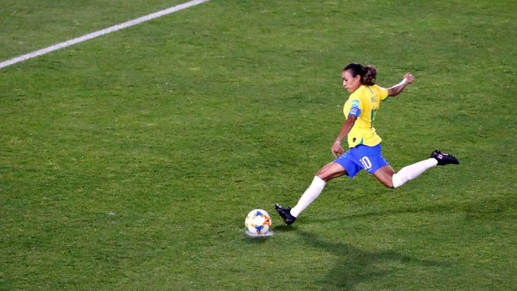 Marta on the spot as Brazil through with 1-0 win against Italy