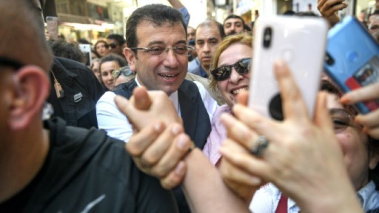 Le candidat de l'opposition Ekrem Imamoglu en campagne à Istanbul, le 21 mai 2019 en Turquie