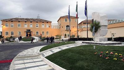 Arrestati 2 agenti carcere Cosenza Arrestati 2 agenti carcere Cosenza
