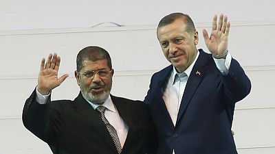 أردوغان يتعهد بالسعي لمحاكمة النظام المصري أمام محاكم دولية بشأن وفاة مرسي