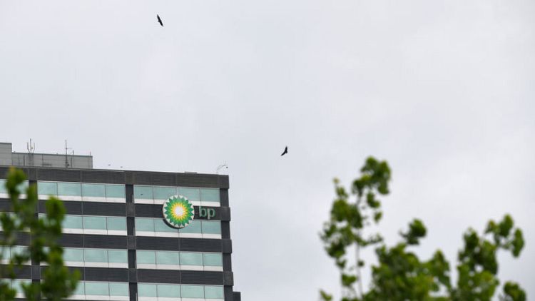 BP rig reaches North Sea oilfield after Greenpeace protest delays