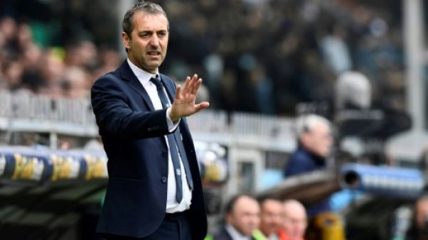 L'entraîneur italien de la Sampdoria Marco Giampaolo lors d'un match de championnat contre la Juventus, le 19 mars 2017 à Gênes L'entraîneur italien de la Sampdoria Marco Giampaolo lors d'un match de championnat contre la Juventus, le 19 mars 2017 à Gênes