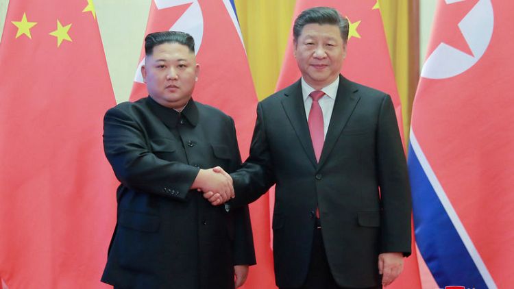 الرئيس الصيني يجري مباحثات في بيونجيانج مع زعيم كوريا الشمالية