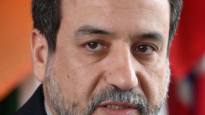 وكالة: إيران تحتج لدى سويسرا بشأن "انتهاك" طائرة أمريكية مسيرة مجالها الجوي وكالة: إيران تحتج لدى سويسرا بشأن "انتهاك" طائرة أمريكية مسيرة مجالها الجوي